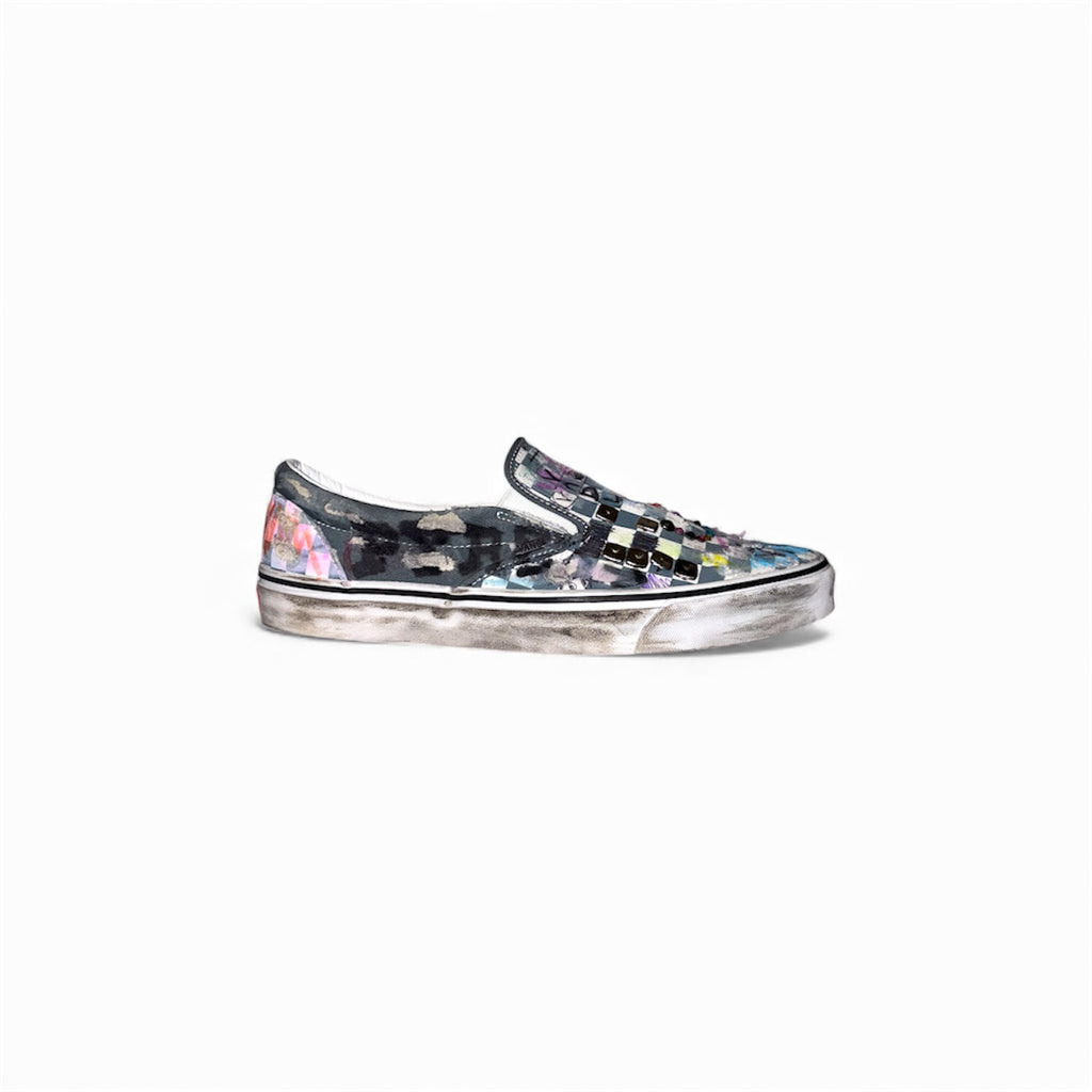 ON THE ROAD SLIP ON VANS